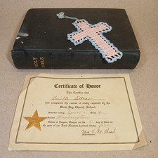 1934 Holy Bible w/ Hand Written Certificate & Crochet American Bible Society KJV picture