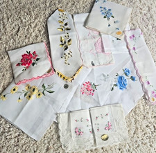 10 Vintage Lot Embroidered Floral Cotton Handkerchiefs Lace Scallops Crochet picture