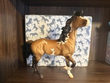 Breyer Oriole 2023 Birds of a Feather Series 1 of 500 Mustang Mare picture