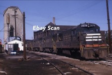 Original 35mm Kodachrome Slide NH New York, New Haven & Hartford Train 2678 1969 picture