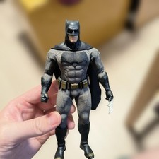 MEZCO One12 Collective Batman figure custom complete includes cape picture