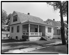 Photo:Mary Alexander Home Pine Street Town of 1910s House Exterior picture