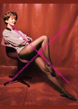 ACTRESS LOIS MAXWELL MISS MONEYPENNY JAMES BOND LEGGY 5x7 PHOTO BA-LMAX picture