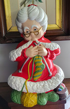 Vintage Atlantic Mold Ceramic Mrs Claus Knitting Figurine Christmas Decor 13