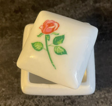 Vintage Porcelain Ring Box Treasures Holder Trinket Box 2