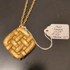 Vintage Gold Tone Basket Weave Pendant Cosmetic Compact Necklace, Marked France picture