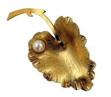 Vintage Wells 14K Gold Filled Scalloped Edge Leaf Pin Floral Botanical picture