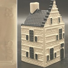 KLM Airlines Blue Delft 2015 Miniature House Bottle 82 Huys op de Jeker picture