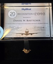 Sky West Air Lines 20 Year Service Award Pin & Lucite Plaque picture