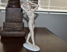 Nude porcelain standing female figurine Germany excellent Wallendorf vintage picture
