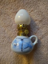 VTG 1962 Seattle World’s Fair Space Needle Mini Oil Lamp Souvenir PRISTINE... picture