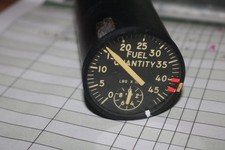 Vintage USGI Aircraft fuel QTY gauge JG131A33 C-130 C-141 etc picture