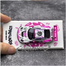 SR 1:64 Porsche 911 GT3 R Green Diecast Alloy Collectible Hobby Adult Car Model picture