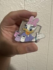 Disney Brush Of Magic Series 3 Mystery Box Pin Daisy Duck Limited Release picture