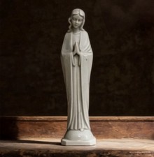 VTG Homco 1425 Praying Mary Madonna Holy Mother Statue White Porcelain 9.25” picture
