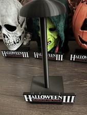 Halloween III Silver Shamrock Mask Stand – Season of the Witch Display picture