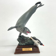 Nature Techni Colour South Pole Mini Figure Leopard Seal Gentoo Penguin Ikimon picture