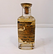Antique A.T. Frost Drugstore Clinton Sweet Spirits Nitre Medicine Bottle picture
