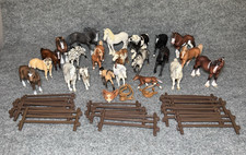 Schleich Germany Horses Figurines Animals w/ Fences & Accessories Large Lot picture