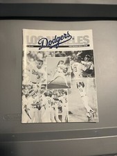 1988 Los Angeles Dodgers Post Season Media Guide picture