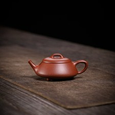 Yixing Raw Ore Red Jiangpo Clay Purple Clay Teapot  Yipiao Style 130ml Handmade picture