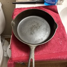Griswold #7 Cast Iron Skillet 701 H Erie PA U.S.A. picture