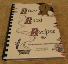 1995 River Road Recipes Cookbook The Junior League of Baton Rouge, LA Louisiana picture