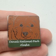 Denali National Park Alaska Lapel Pin Grizzly Bear Wildlife Souvenir picture