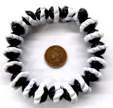 20 HUGE Dogtooth Lamp African Trade Beads Estate   READ Description      T375 picture