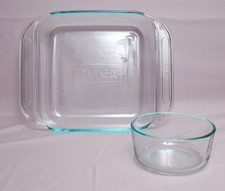 PYREX 2PC MICRO BUNDLE CLEAR 8X8 2QT 2CUP BOWL SUPER CLEAN picture