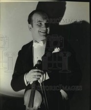 Press Photo David Rubinoff And His Violin At The Orpheum Theatre - lrx53948 picture