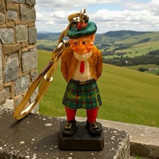 VTG Scottish Gentleman in Kilt Ornate Figurine Metal Keychain Small RARE picture