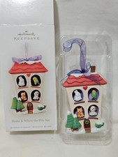 Hallmark Keepsake Home is Where The Pets Are Christmas Ornament -AM-11-1-152 picture
