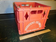 Scarce Vint. Producers Creamery Benton Harbor, Mich. Red Solid Side Milk Crate#1 picture