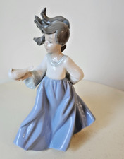 vintage Lladro Nao porcelain  girl  with dove 1088 Spain picture