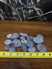 1 Pound Yooperlites Glowing Stones Fluorescent Stone Sodalite Rock picture