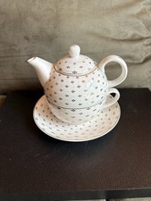 Grace's Teaware Tea For One Ceramic Teapot Lid Cup Saucer White Gold Geo picture