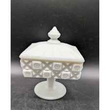 Vintage Westmoreland Old Quilt Milk Glass Square Pedestal Candy Dish Lidded 6