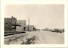CGE15 Orig Photo LA PRYOR TEXAS EARLY 1900s STREET SCENE CLASSIC CARS & MARKET picture