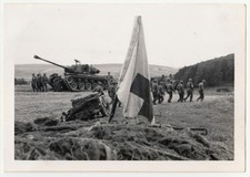c1949-50 US Army Pershing Patton Tank Soldiers Flag Germany Original Photo picture