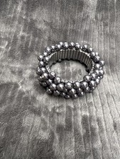Stretchable Bracelet with Dark Gray Pearls picture