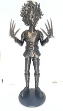 Edward Scissorhand Figurine 10