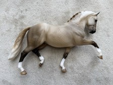 Gorgeous Breyer BreyerFest Horse #711514 Landler Dapple Rose Grey Matte Totilas picture