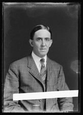 Photo:T.M. Stern Portrait Man in Suit c. 1905-1906 picture