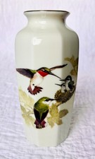 Vintage Japanese Octagonal Otagiri Vase, Hummingbirds Design, Gold Trim, 6.5