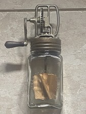 1 Quart Dazey Churn the Jar has a crack on side.   picture