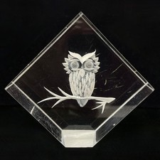Vintage Carved Lucite Owl Paperweight Figurine Bird Decor Clear Acrylic picture