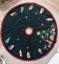 Vintage 56” Green Velvet Christmas Tree Skirt Beaded Sequins Santa Ornaments picture