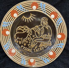 Vintage Old Pottery Wall Hanging Decor Plate Souvenir Vysoke Tatry Art Rare 6.2