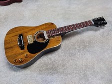 KURT COBAIN 1:6  MINIATURE 15cm REPLICA 6